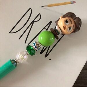 Disney Doorables: Tangled: Flynn Rider handmade beaded pen